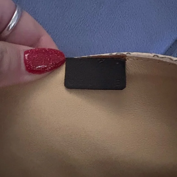 Celine Beige and Black Shoulder Bag - Picture 4 of 8